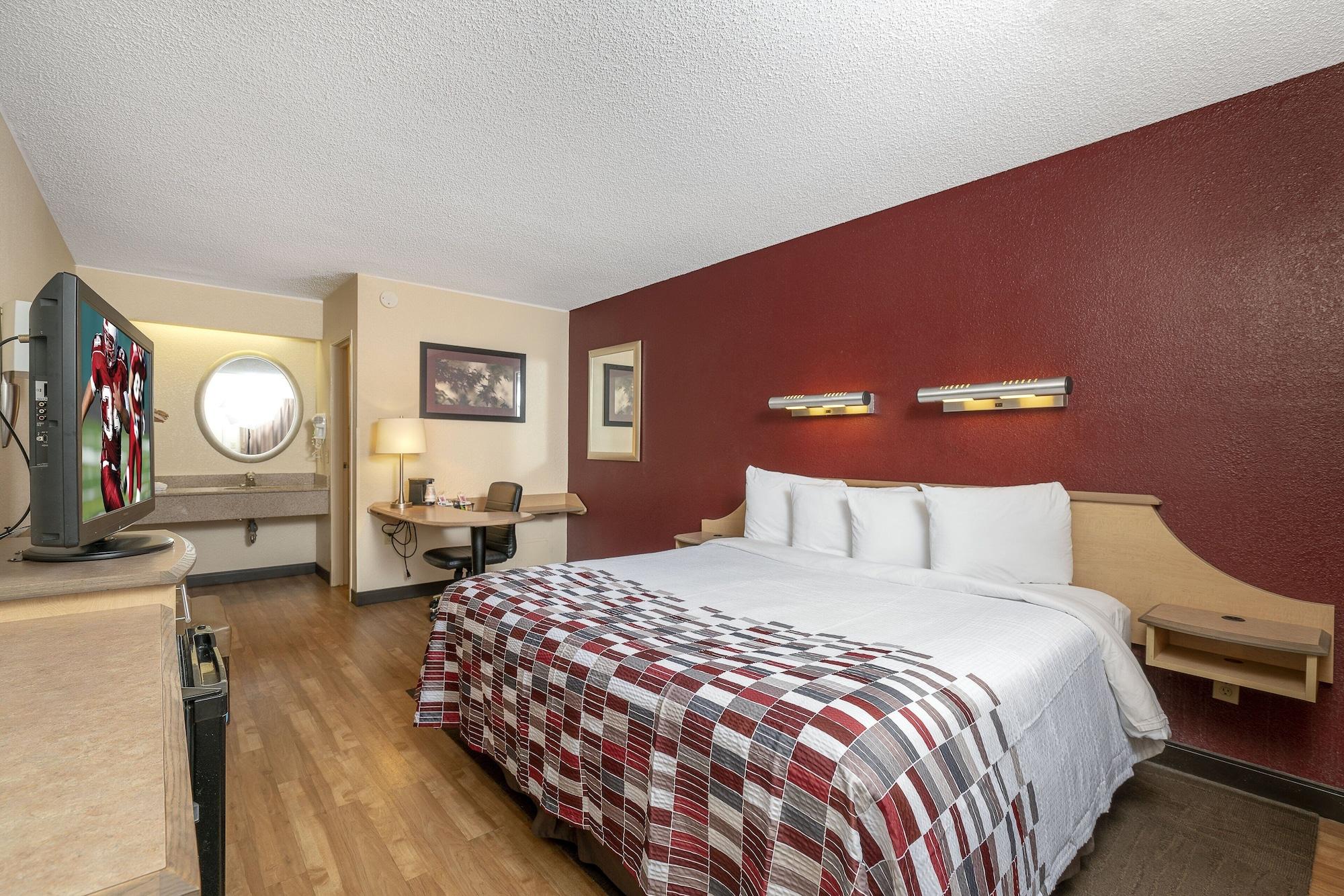 Red Roof Inn Philadelphia - Oxford Valley Langhorne Exterior photo