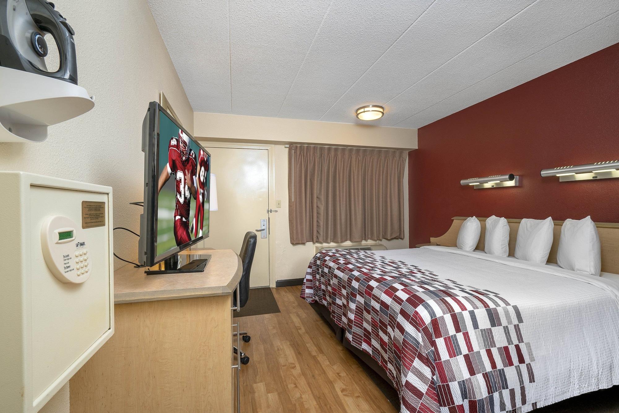 Red Roof Inn Philadelphia - Oxford Valley Langhorne Exterior photo