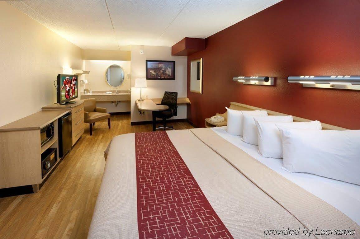 Red Roof Inn Philadelphia - Oxford Valley Langhorne Exterior photo